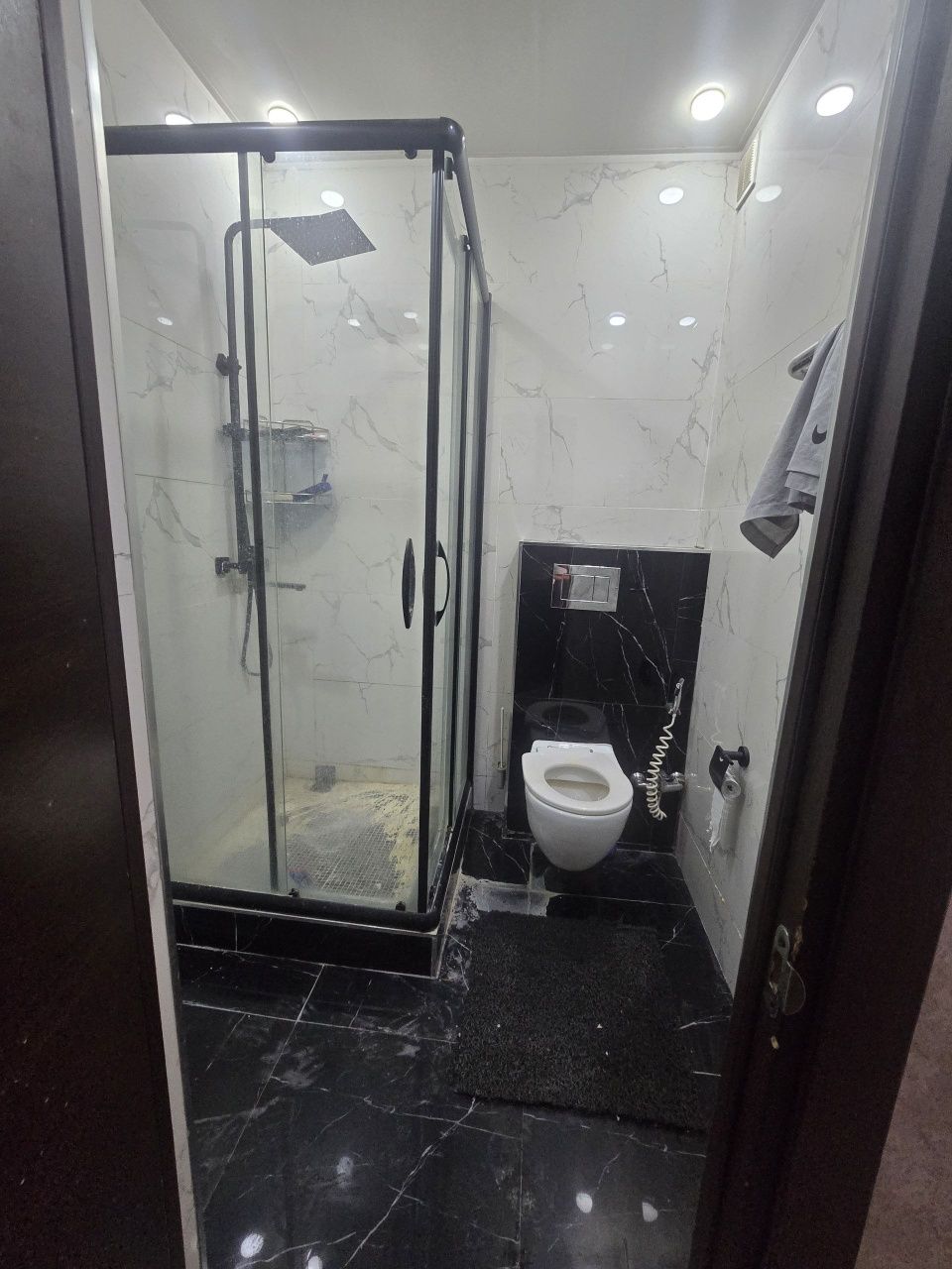 .Новостройка АРЗОН хам 1чи этаж метро якин 55м2 Спутник 16а 2хона янги