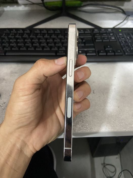 13 pro holat ideal srochna pul kere shunchun sotvoma