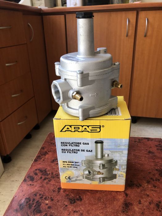 Vand  regulator gaz cu filtru 3/4 nou