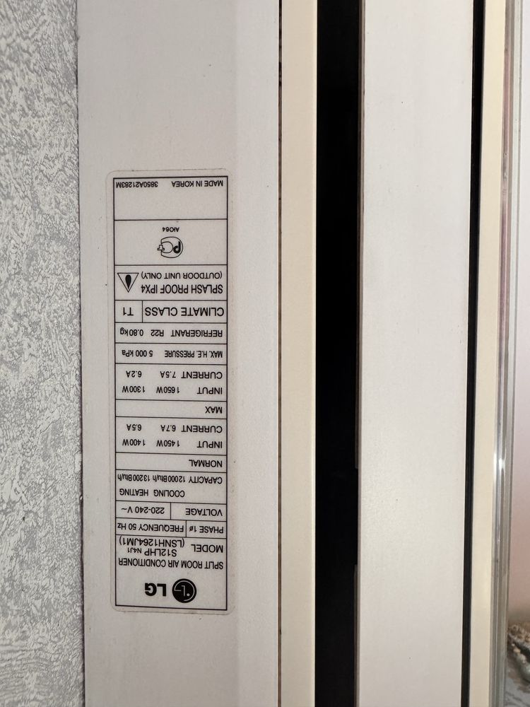 Lg konditsioner sotiladi  holati yaxshi frion quyish kerak faqat