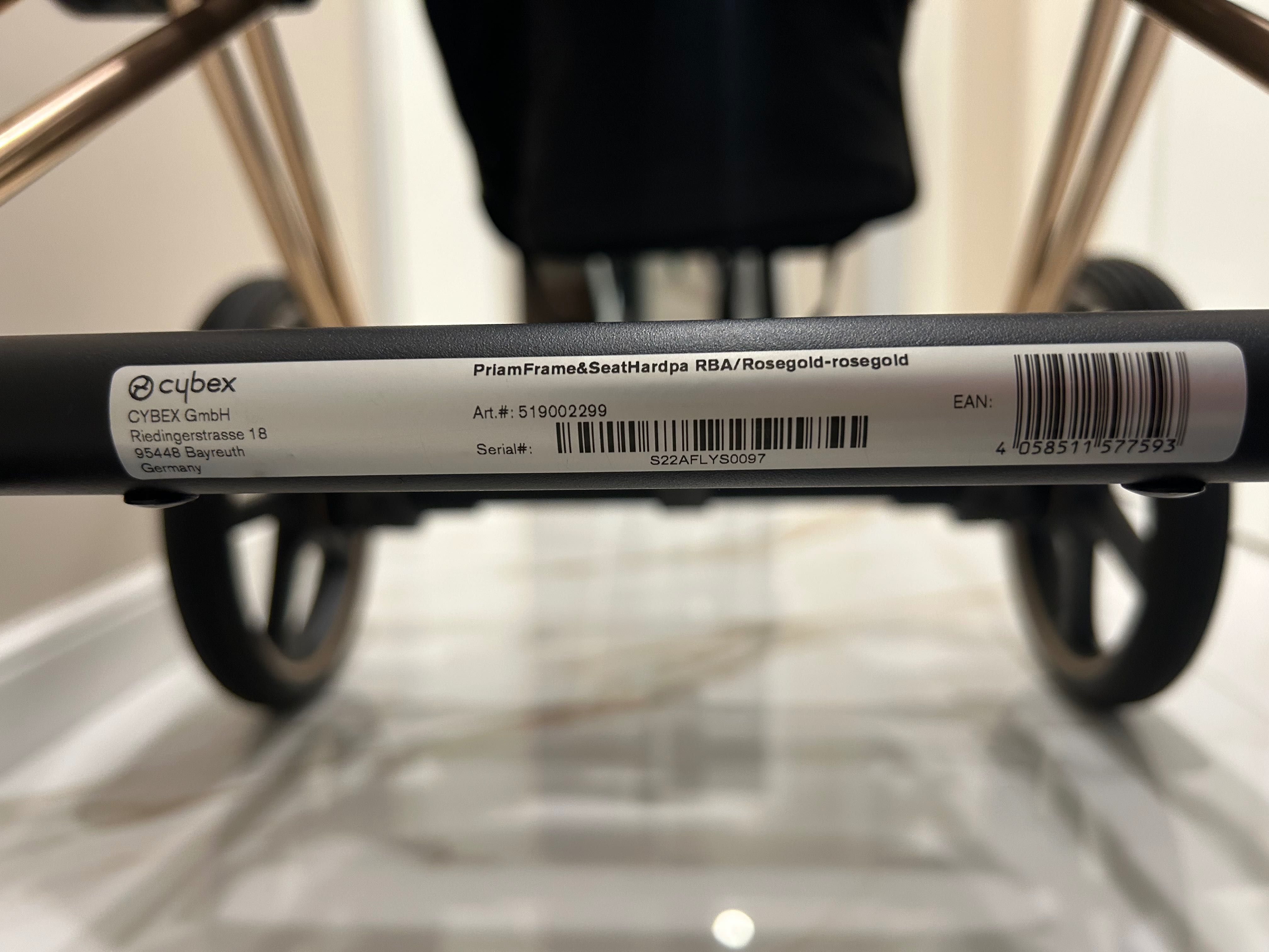 Шаси Cybex Priam Platinum 3 rose Gold с основа за седалка