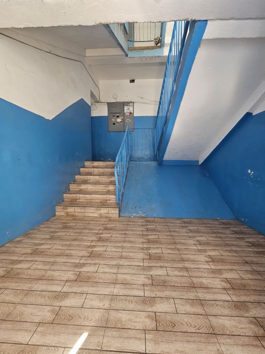 Сергели 7 да 2/4/9 ,70 кв  2х6 балконли квартира сотилади