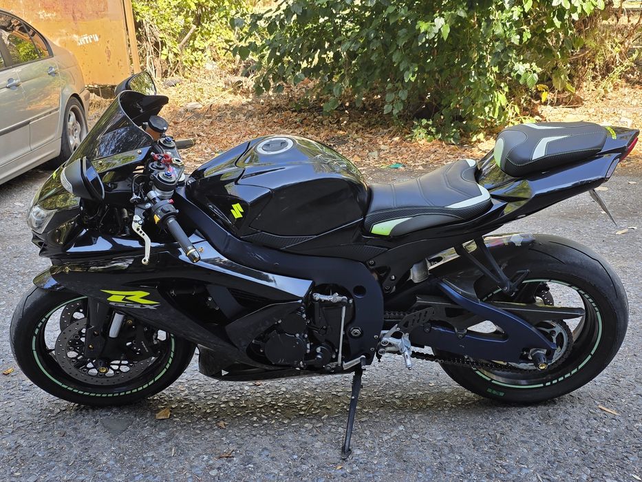 Suzuki GSXR L0 750