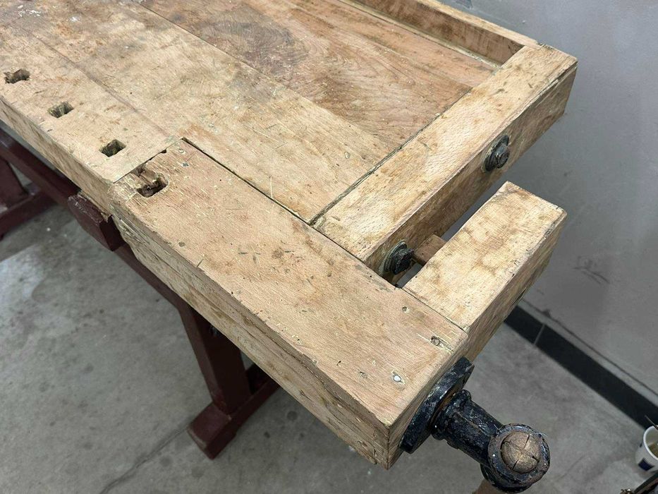 Стар Дърводелски Тезгях