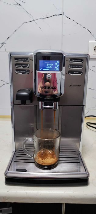 Espressor Automat Saeco Incanto HD8917 Aparat cu Cafea Boabe Argintiu