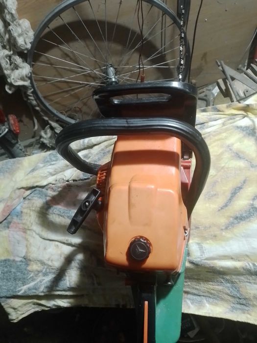 Vând  drujba in stare de funcționare  fac si schimb