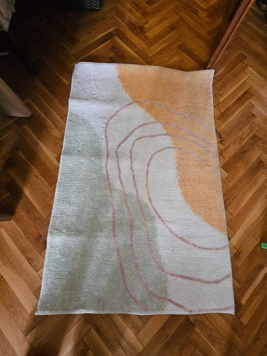 Килим , свежи цветове