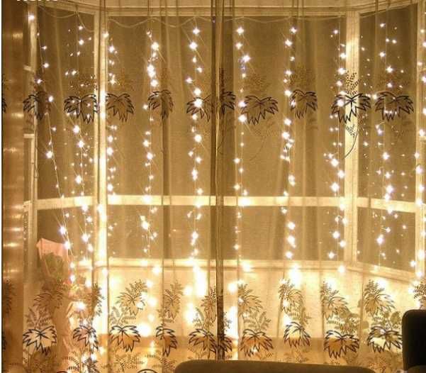 Топло Бяла Лед завеса 3х3м  + подарък Коледни лампички 8метров