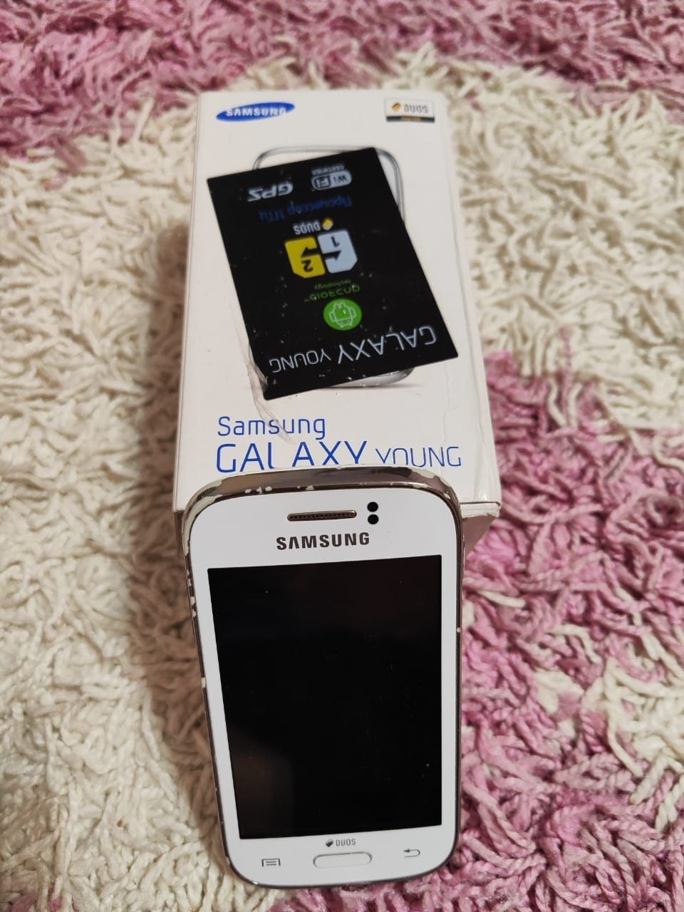 Продам Samsung J1, 6303, airpods