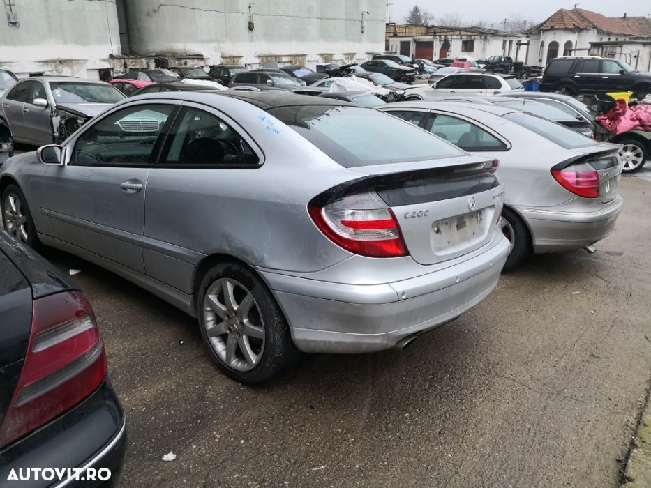 dezmembrez mercedes clc 220 cdi facelift euro4 2006/piese c coupe 203