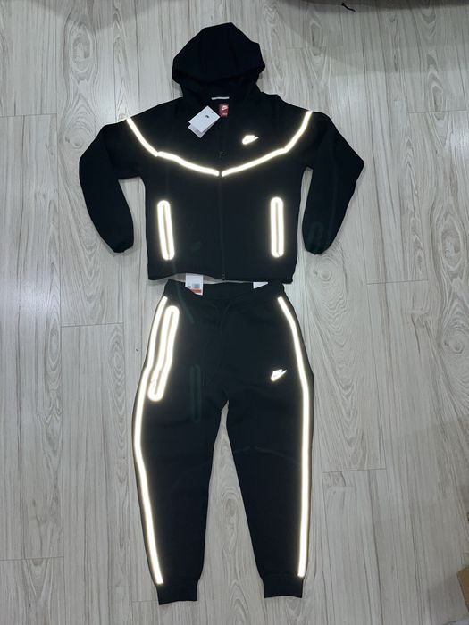 Nike tech fleece reflective M/L