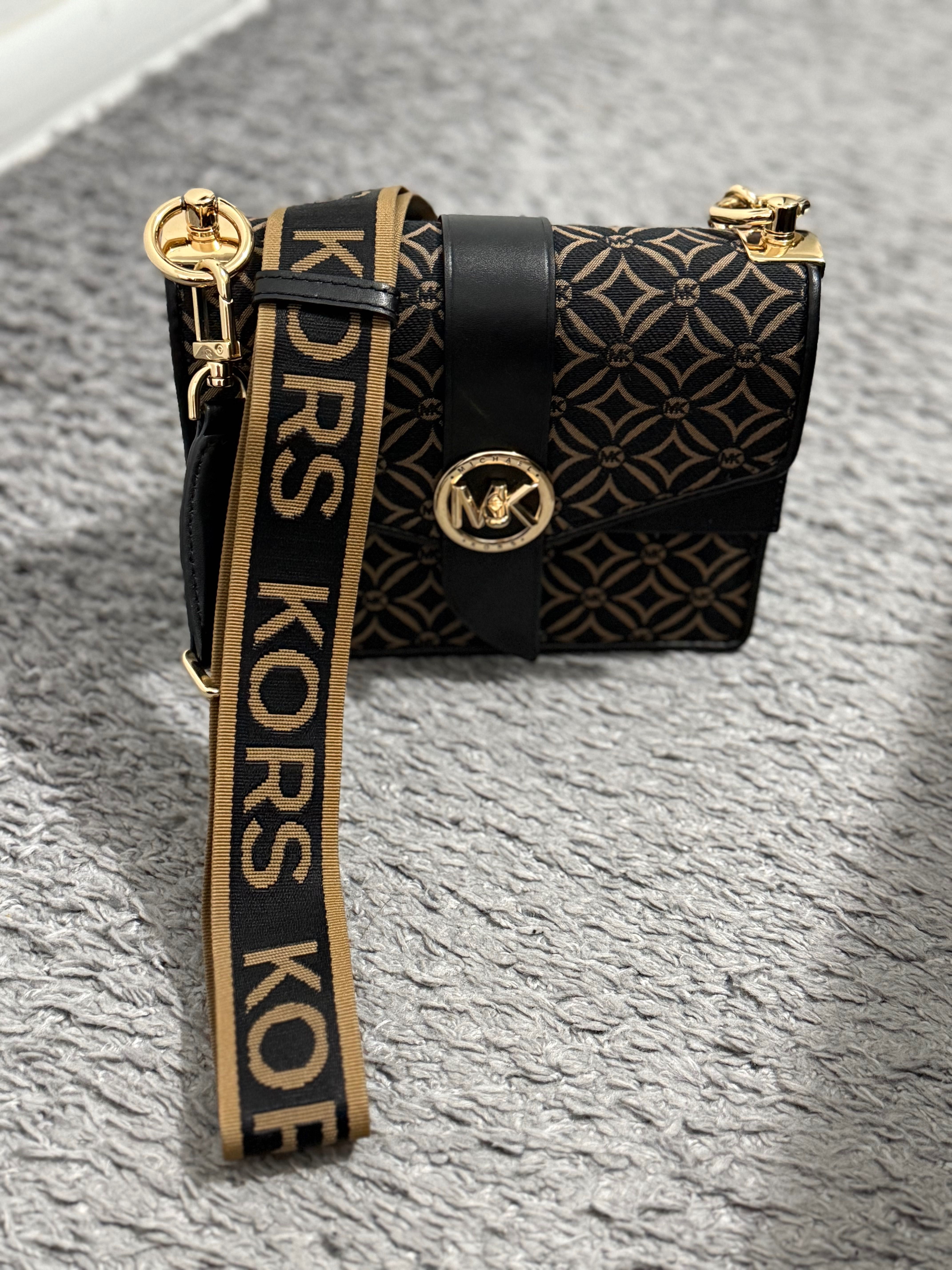 Чанта Michael kors