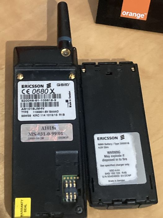 Telefon de colectie: Ericsson a1018S