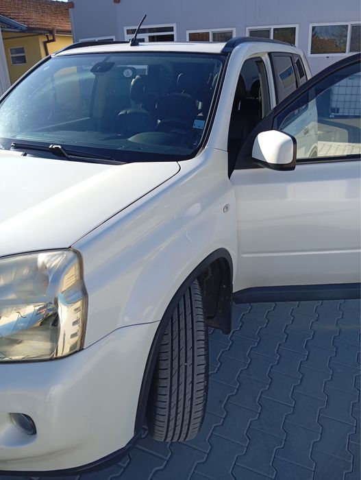 Джип Нисан X-trail