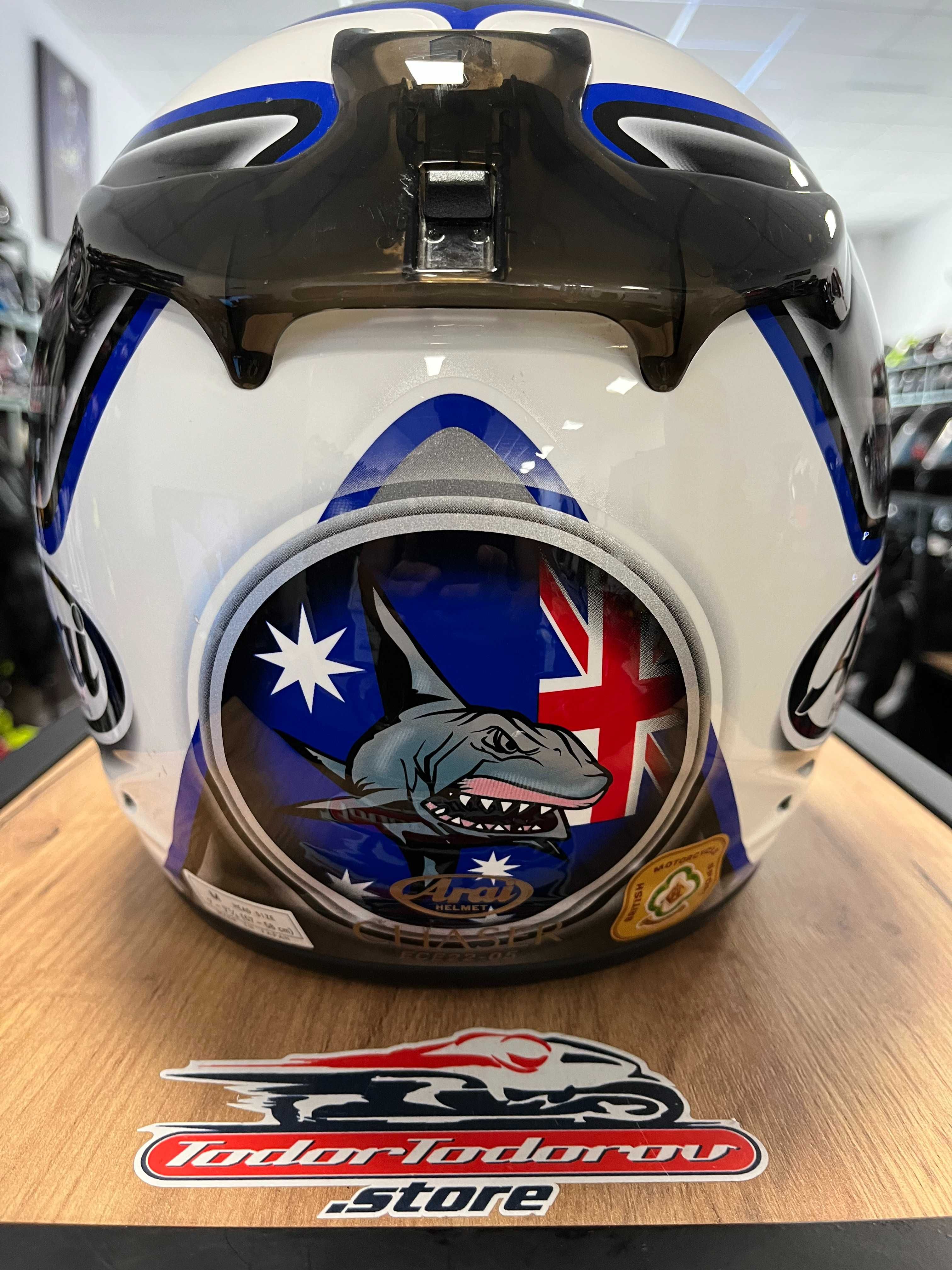 Висок клас мото каска ARAI CHASER , M 57-58 см. перфектно състояние
