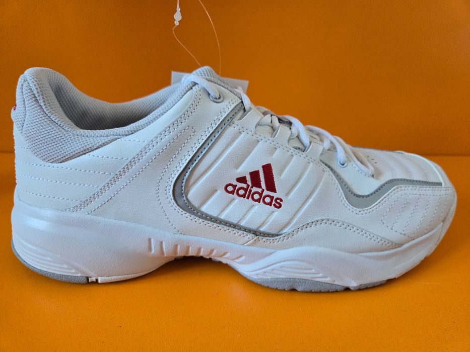 ADIDAS Ambition Logo III чисто нови мъжки тенис обувки номер 44 2/3