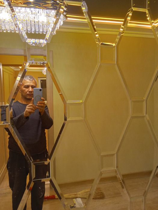 Поклейка обоев ремонт квартир Малярка