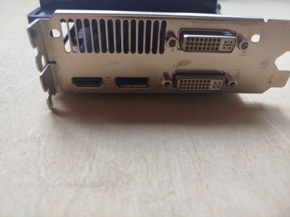 Nvidia GTX570 1GB DDR5