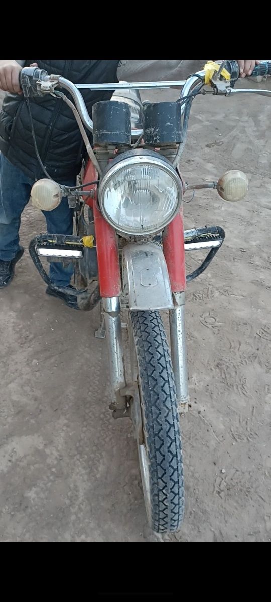 Мотоцикл Минск сотилоди