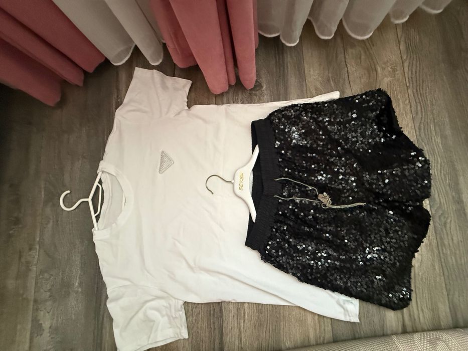 Комплект от две части