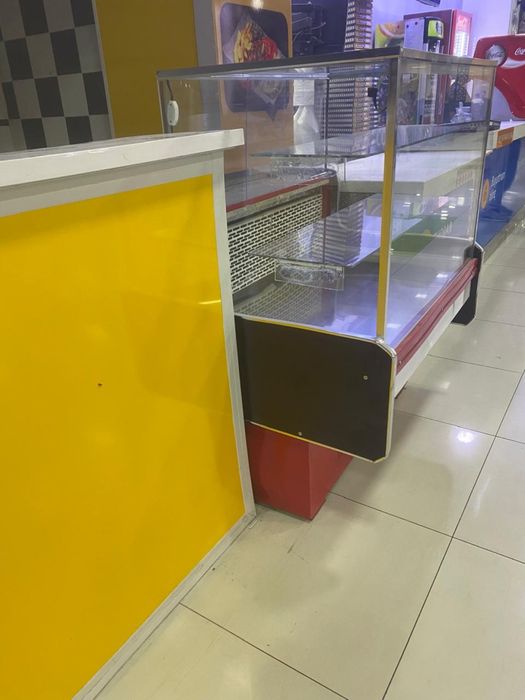 3 vitrinalik xolodelnik