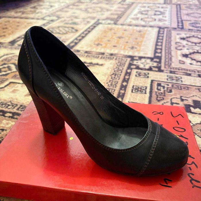 Туфли женские, в коробке