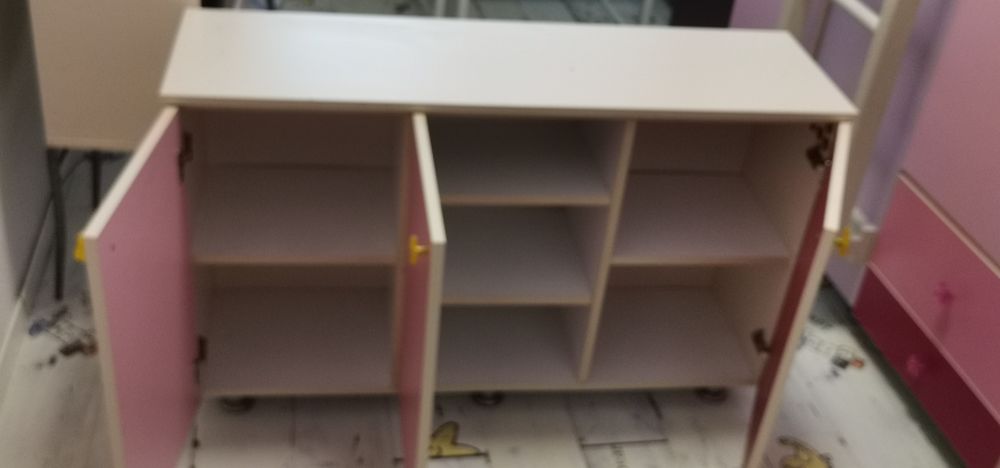 Dulap si biblioteca modulare - camera copii