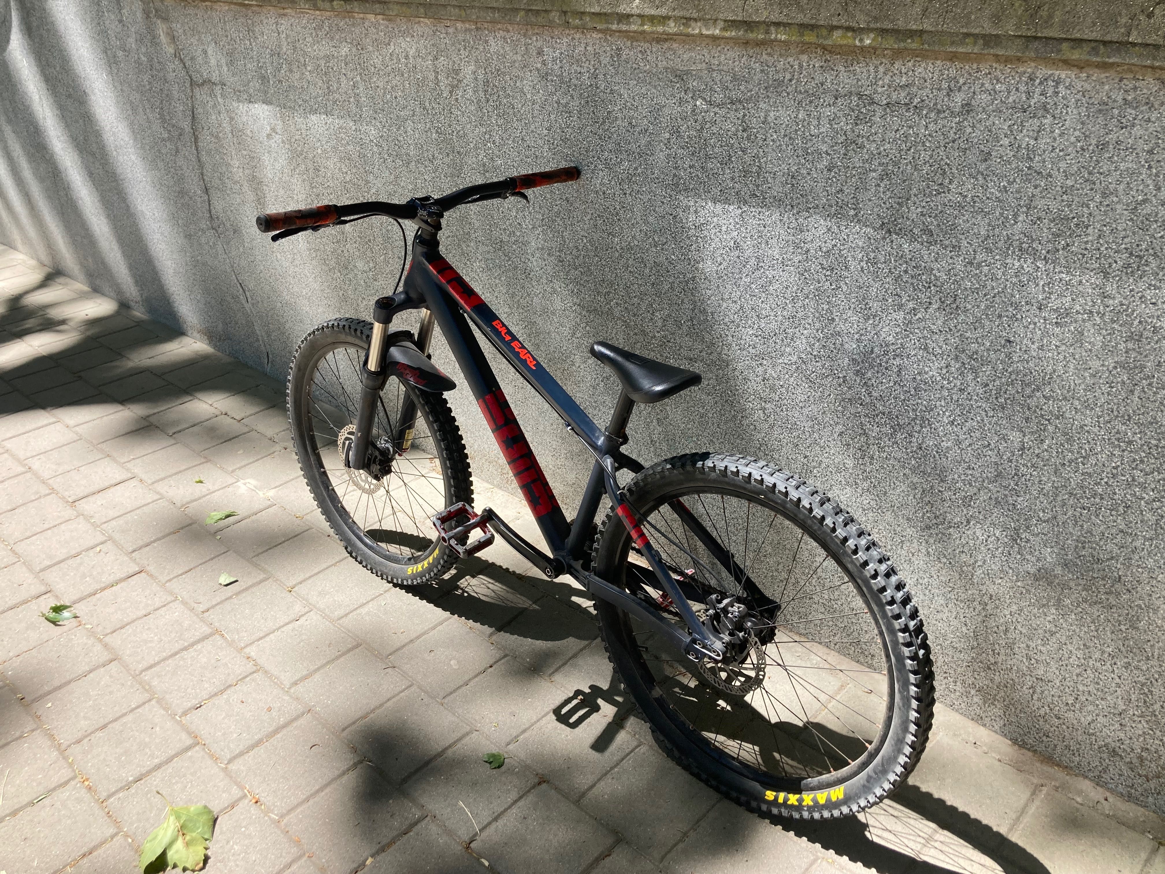 Продавам drag c2 dirt jump 2021