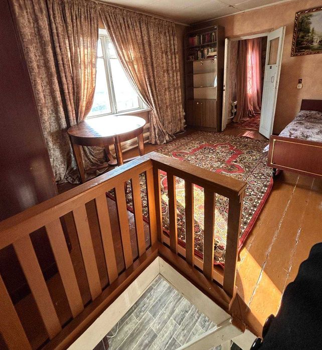 Срочно сдается дом 4 комнаты,1 сотка,Азербайджанский центр.