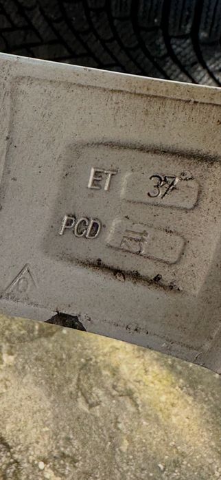17 цола 5х112- зимни гуми 225/50 Audi