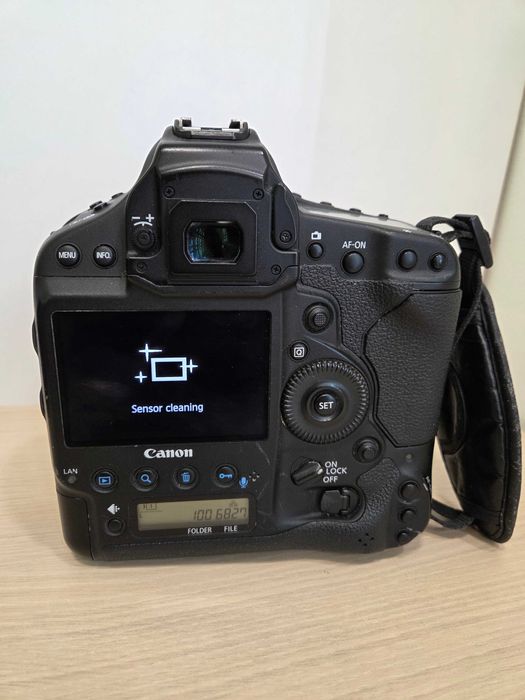 Aparat Foto Canon EOS-1DX (AG27 Gara2 b. 72136) - garantie 2 ani!