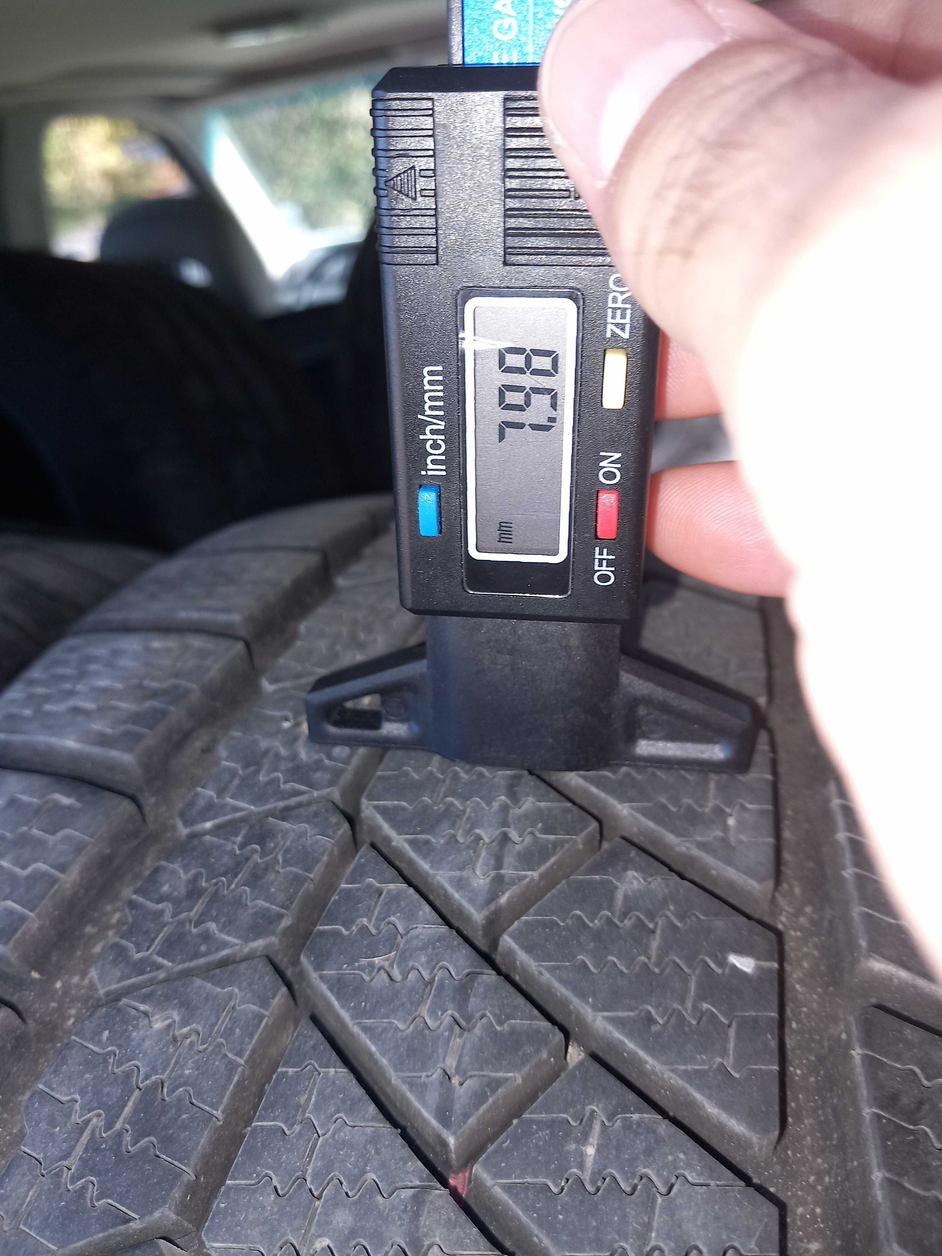 205/55 R18 Continental