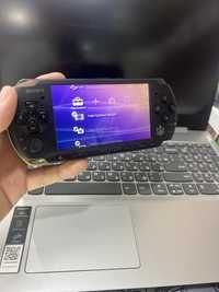 PSP Sotiladi 8GB fleshkasi bilan holati yaxshi aybi yoq