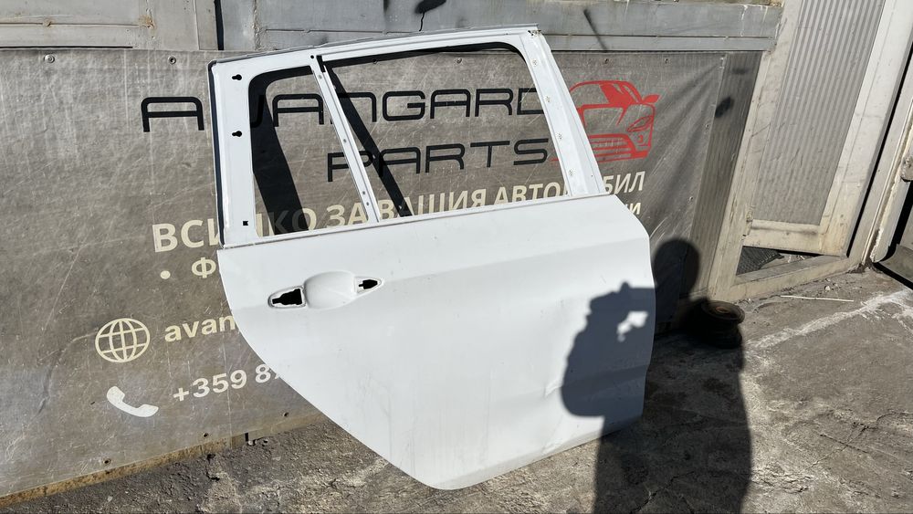 3 броя задна дясна и 1 брой задна лява врата BMW 2 F46 Gran Tourer