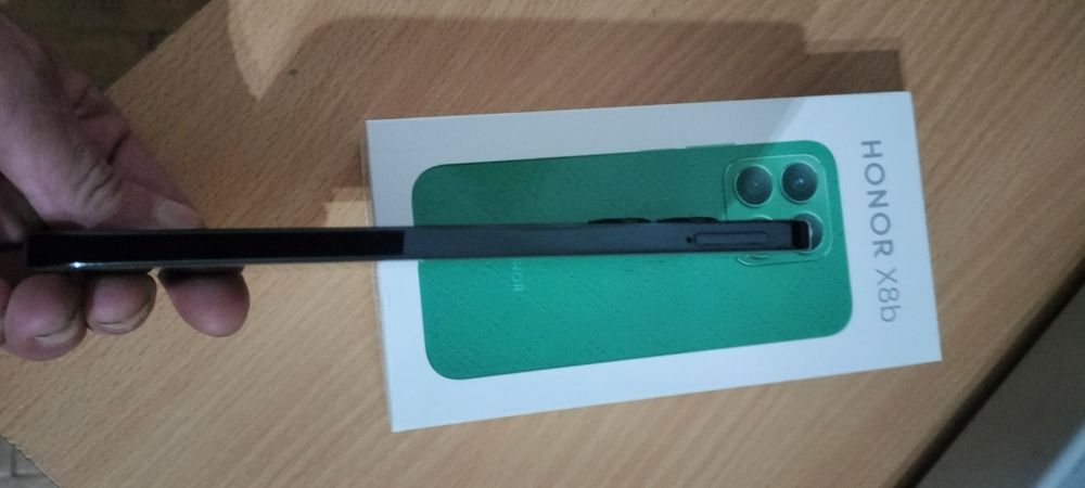 La schimb honor x8b impecabil