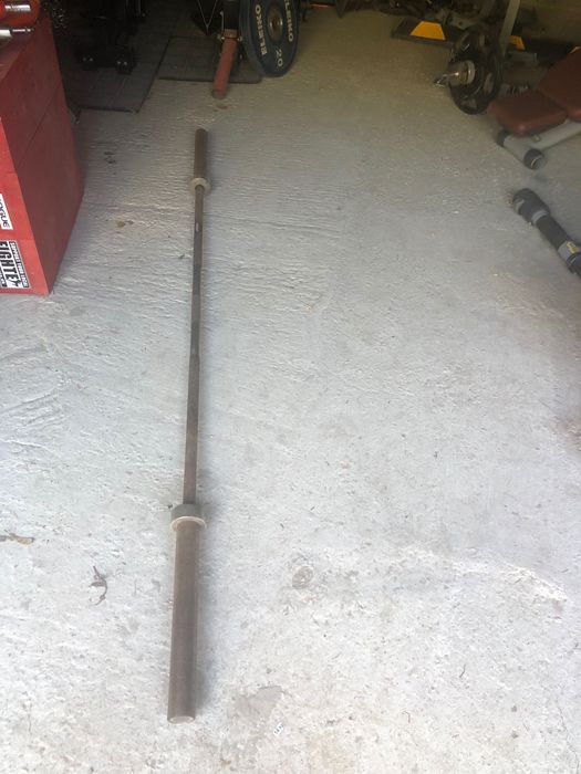 Продавам лост 220/20кг Eleiko