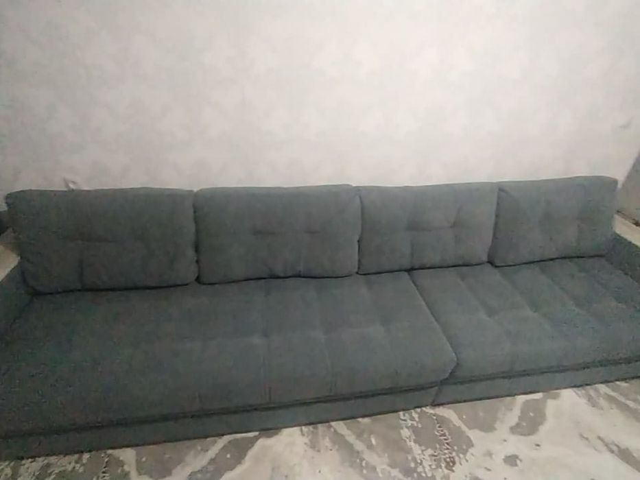 Продам диван для гостиной