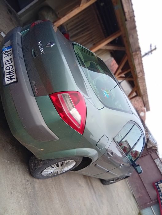 Vând sau schimb Renault