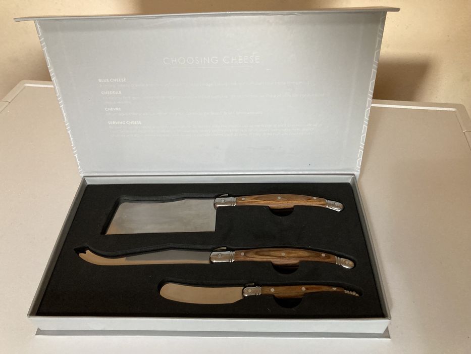 Комплект шведски ножове за сирене VINGA