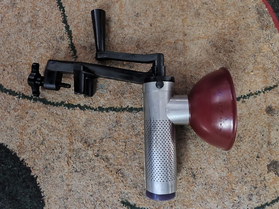 Mașină de tocat rosii