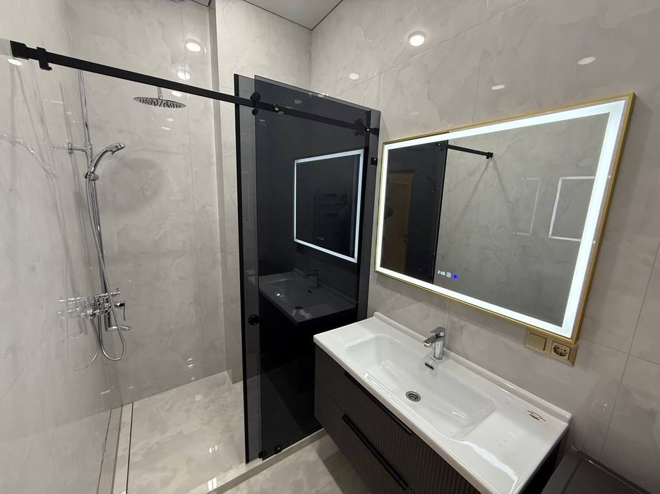 ЖК Инфинити вид во двор Продам 2х комнат квартира на ул Истикбол