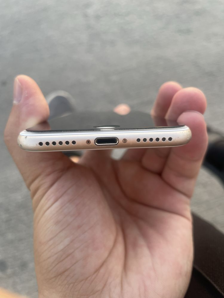 Iphone 7 sotiladi