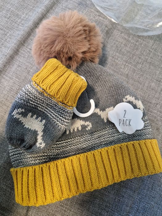 Комплекти детска шапка със ръкавички