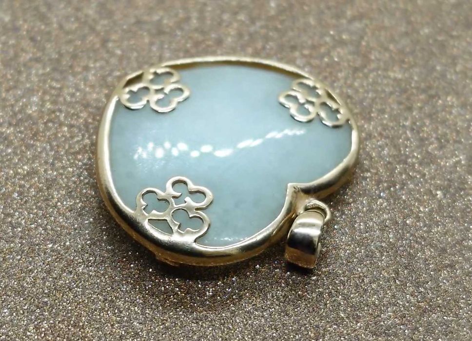 Pandantiv inimă – aur 9K cu jadeit alb-verde