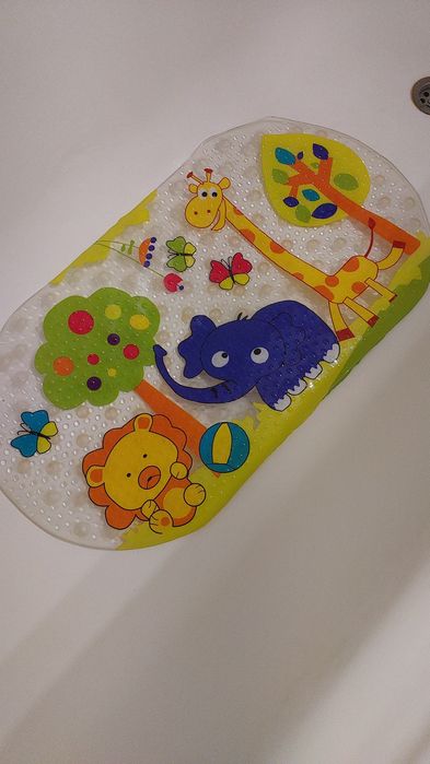 Детский  коврик для ванной  и подставка для ребёнка