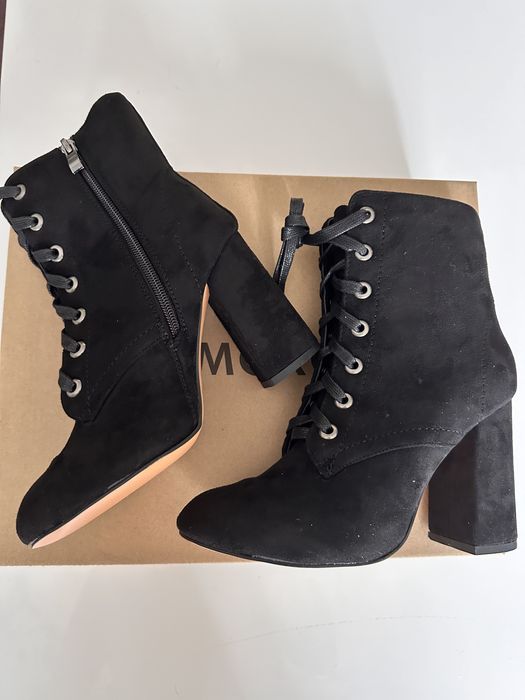 Велурени боти GLAMOROUS