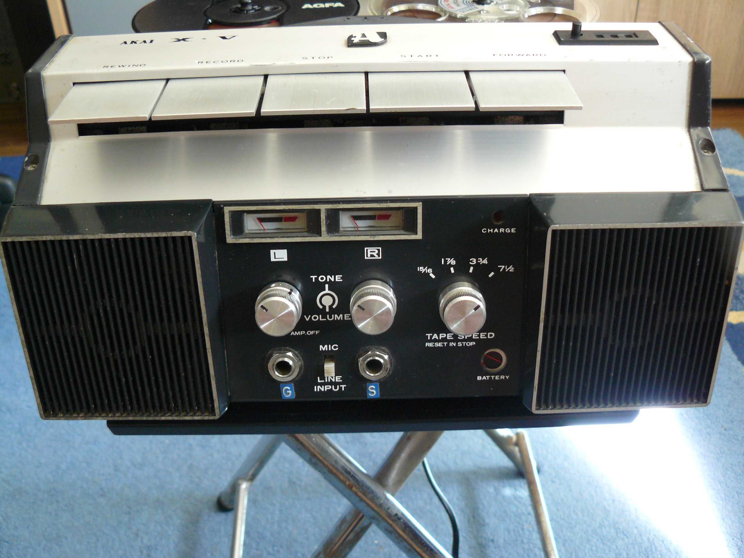 Magnetofon Akai  x - v Portabil  Stereo  Vintage