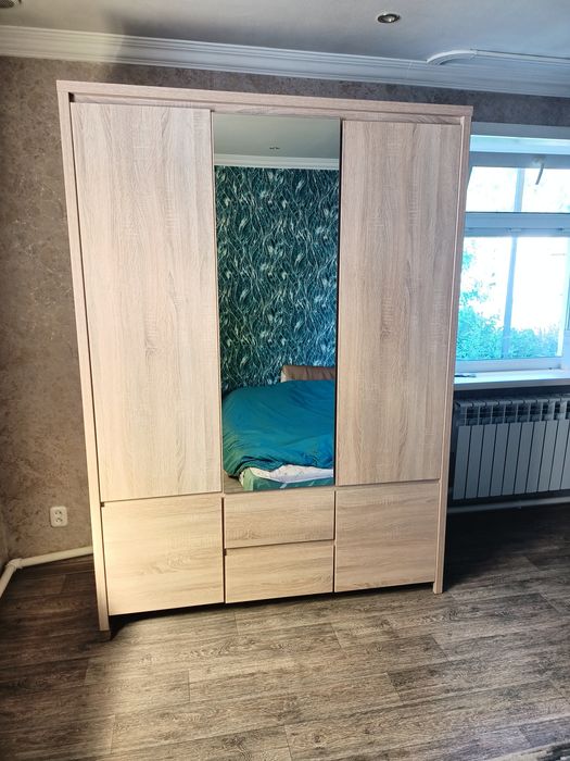 Продается шкаф для одежды