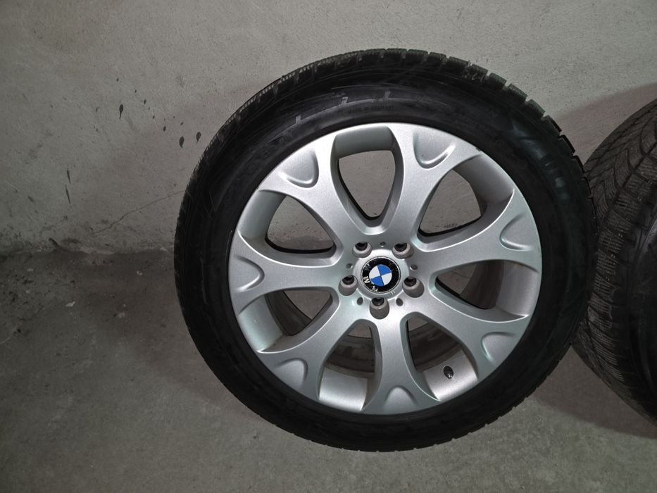 Зимни гуми Goodyear 255/50/19  с оригинални BMW джанти от Х5