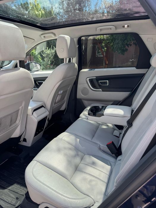 Land rover discovery sport